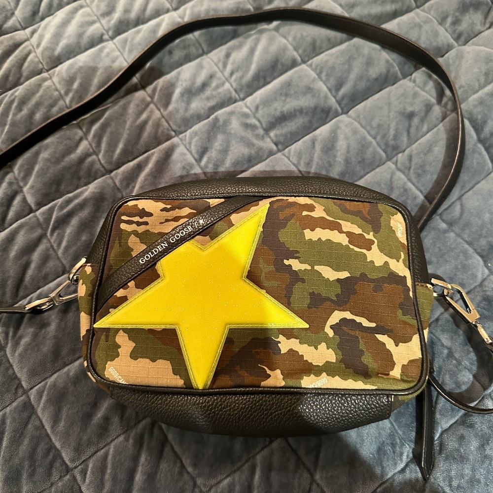 Golden Goose Camouflage-print Star bag